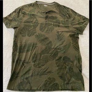 Men’s - Old Navy T-Shirt - size L
